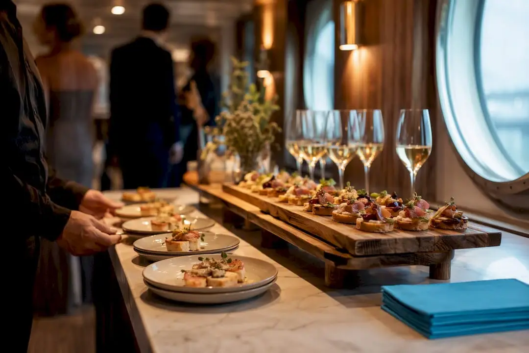 Verzorgde hapjes voor een walking dinner